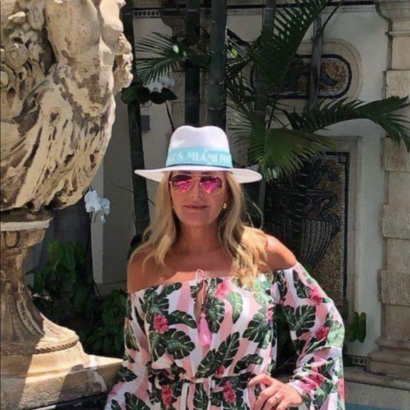 Meet your Posher, Suzanne - Picture 1 of 1